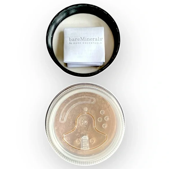 bareMinerals Original SPF 15 Foundation in Fairly Medium C20 - Picture 3 of 4